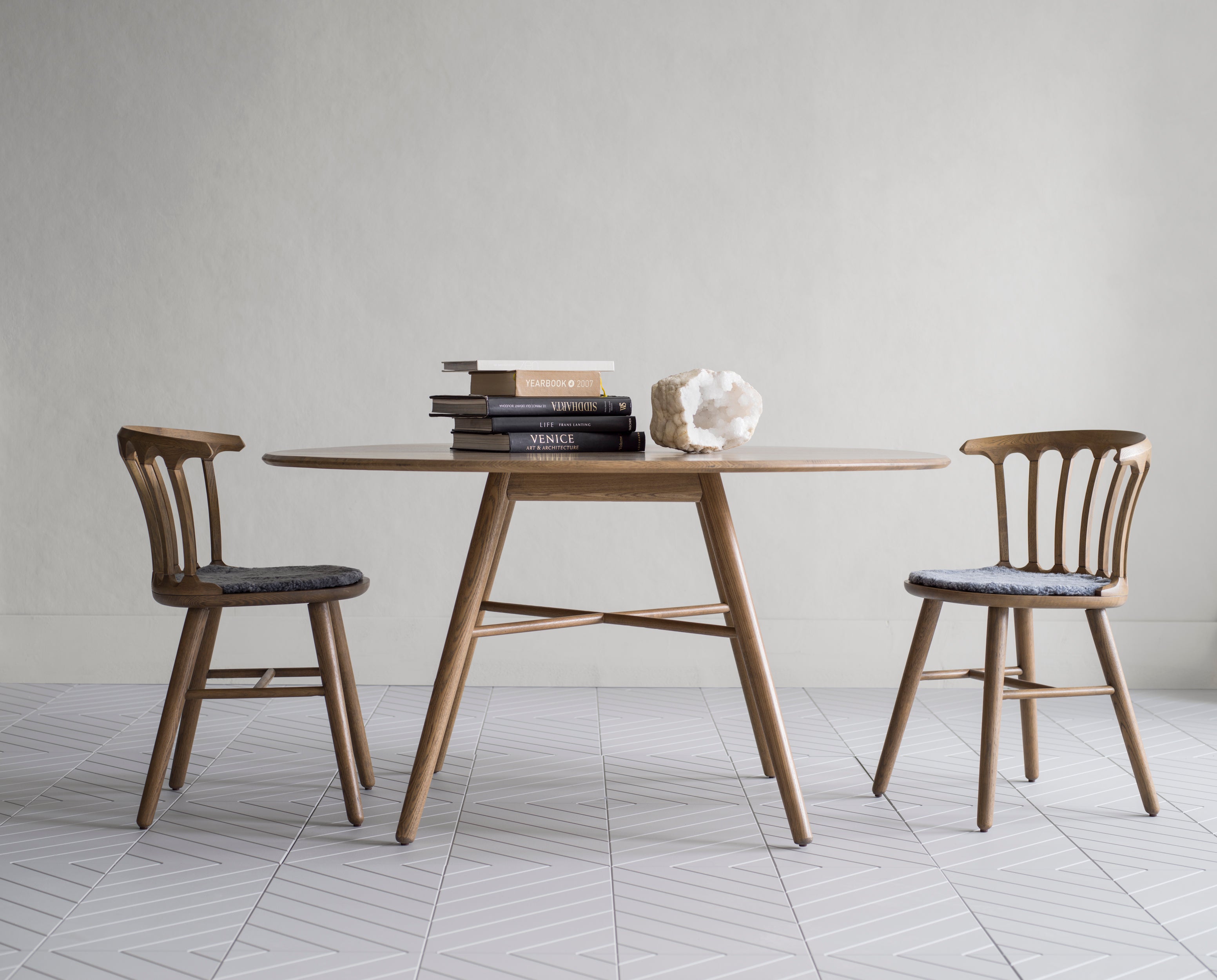 San Marco matbord runt Ø140 Oljad ek