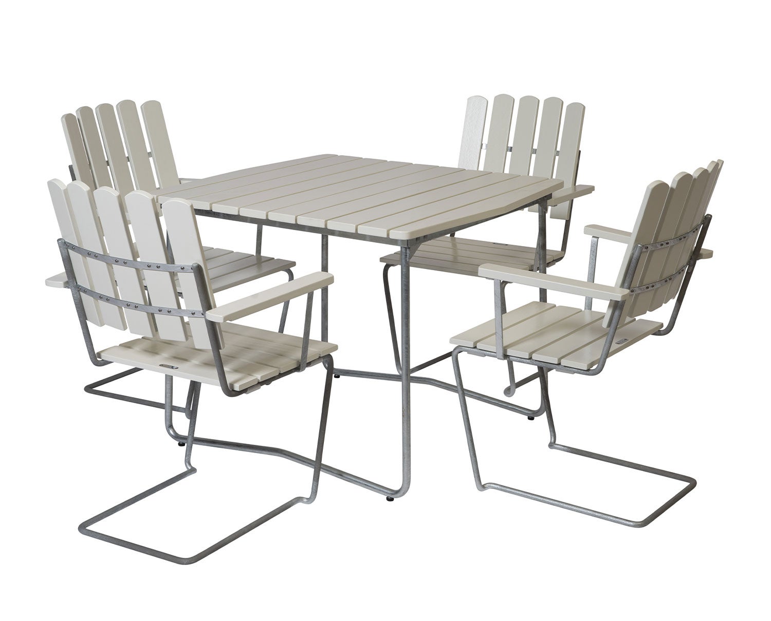 Matgrupp ett Bord B31 84 + fyra stycken Fåtölj A2 i vitlackad ek från Grythyttan