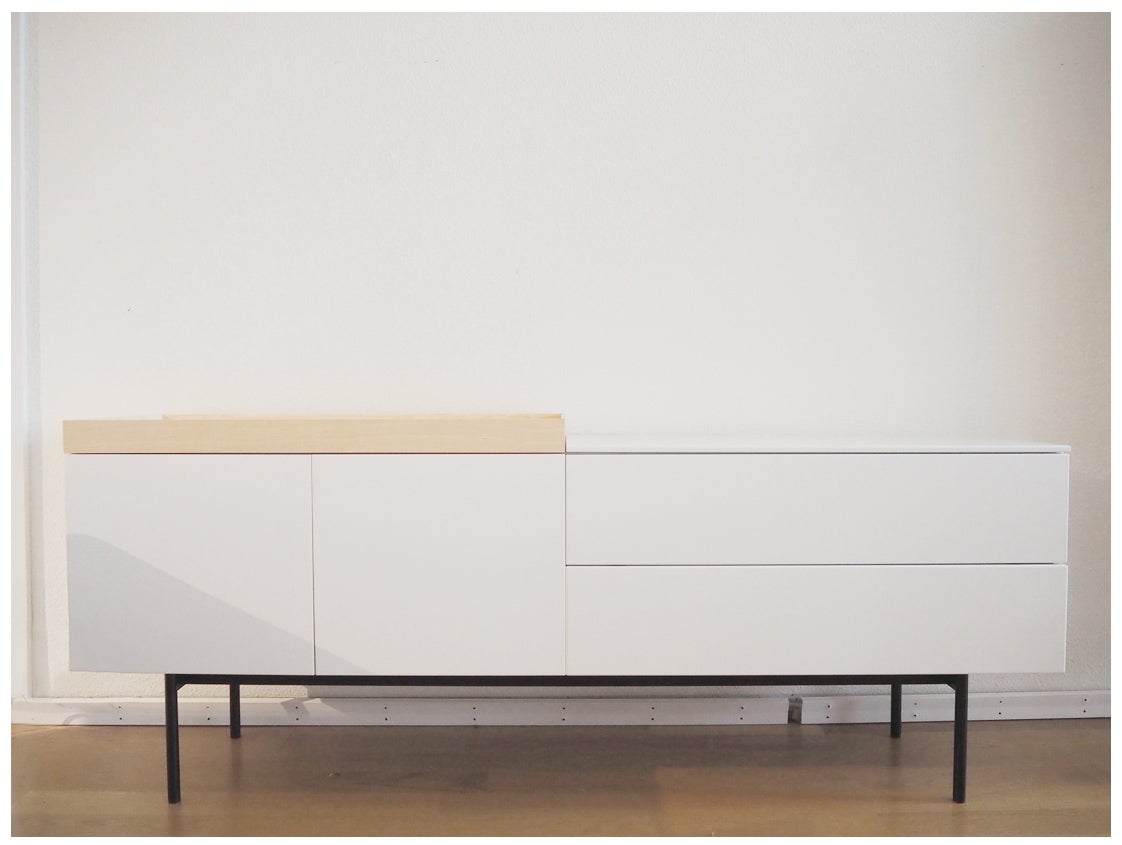 Utställningsmöbler Arctic Mediabänk