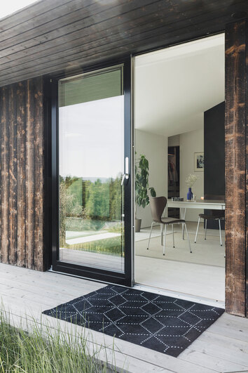 Hagl-black_heymat_11_cathrinechristensen_liveberg_sofiebrovold