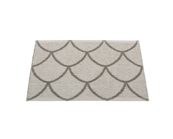 pappelina_kotte_charcoal_70x50_bak