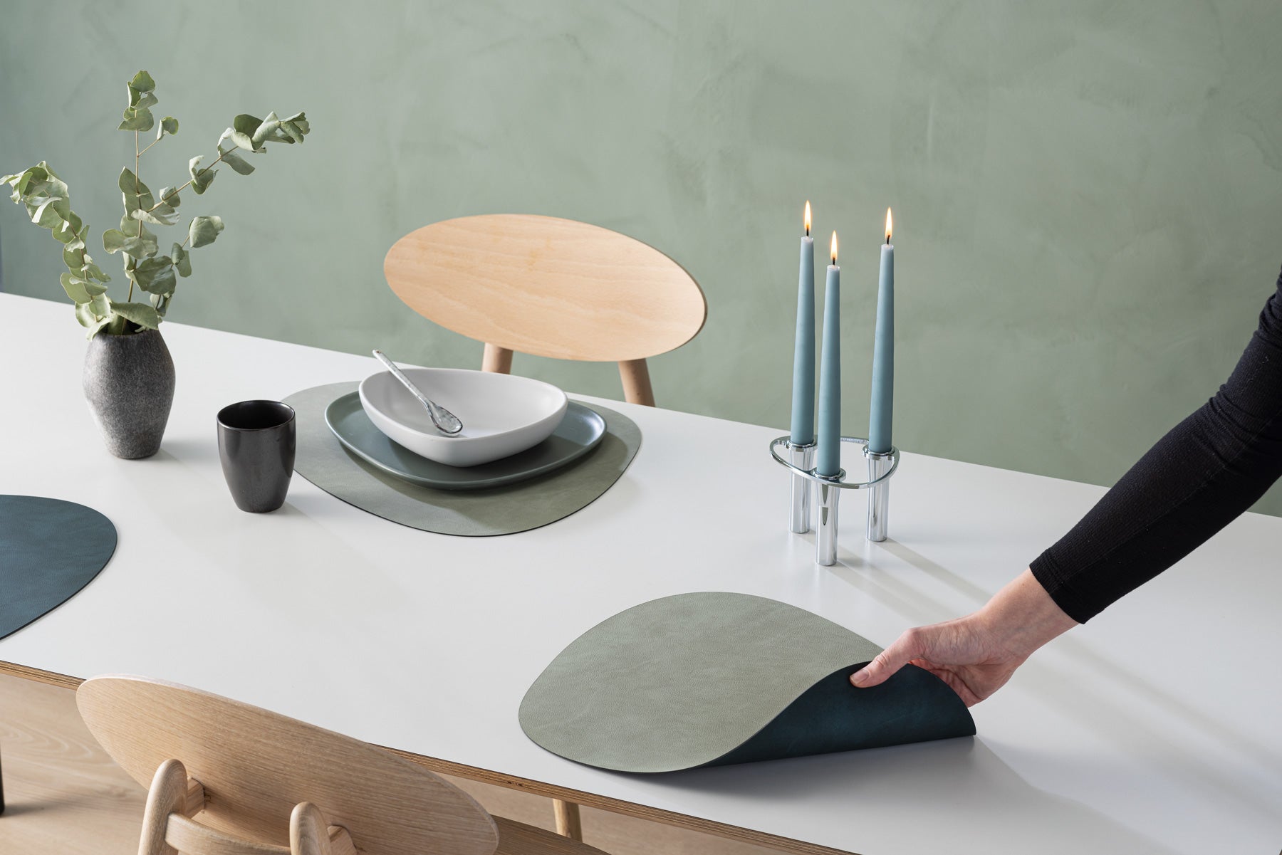 Bordstablett-Curve-Miljo-Nupo-Olive-Green-Dark-Green