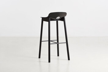 100811_Mono-bar-stool_black_4