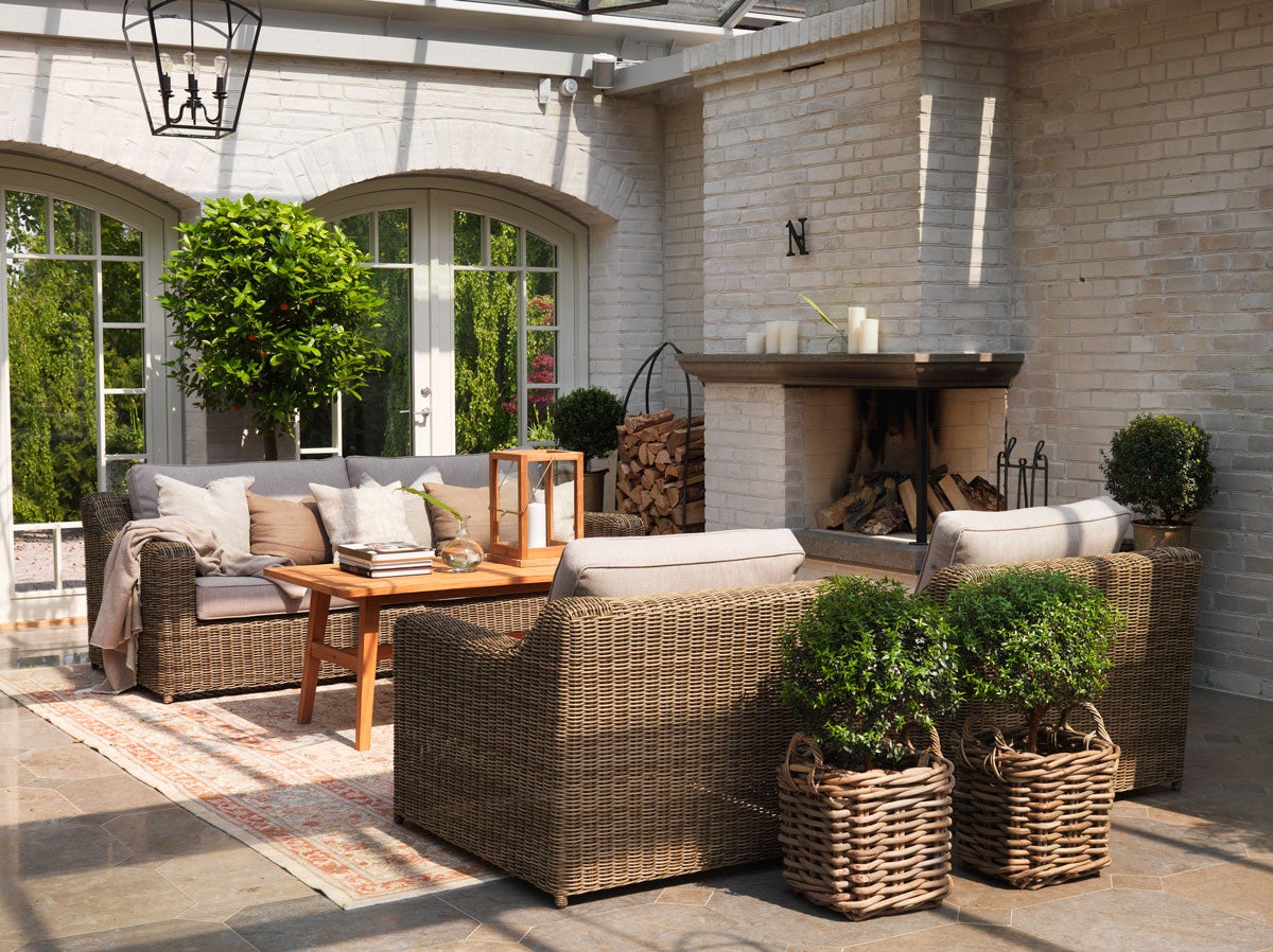 Glendon Soffa och Glendon Fåtölj i uterum