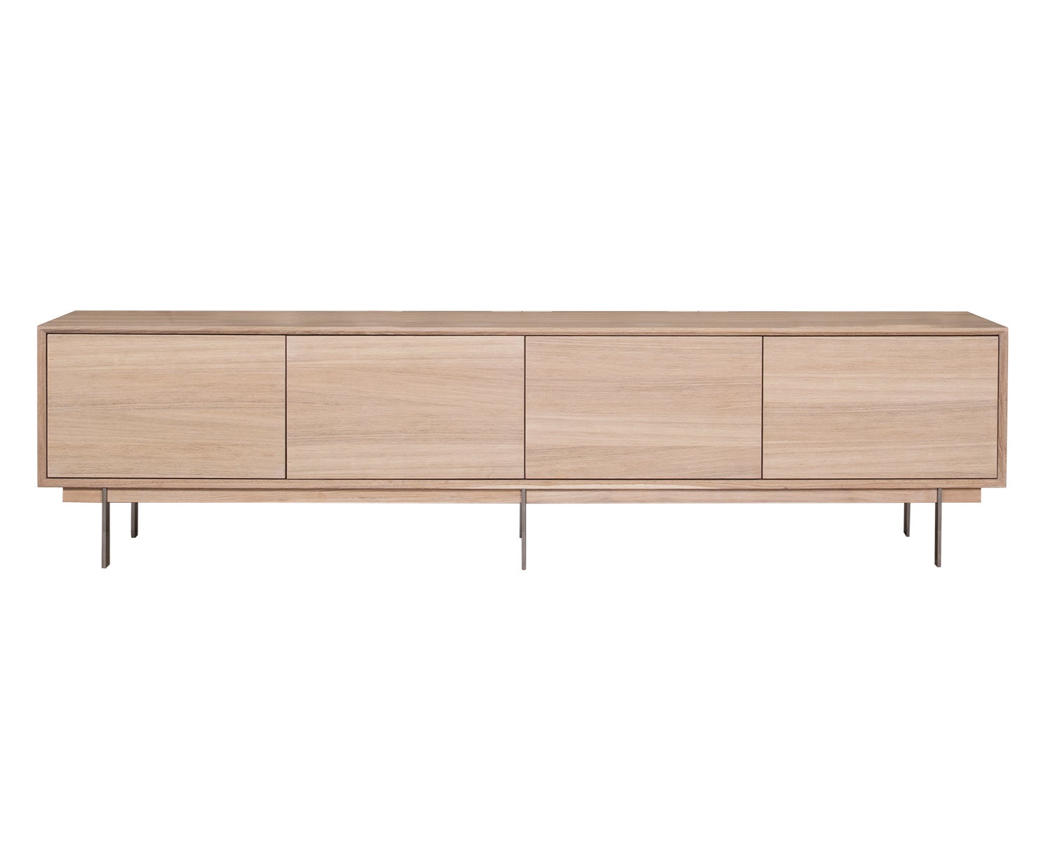 Elegant Sideboard med dörrar i ek från Kristensen & Kristensen 