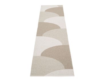 Framsida på Hill Gångmatta Dark Linen/Linen 70x270