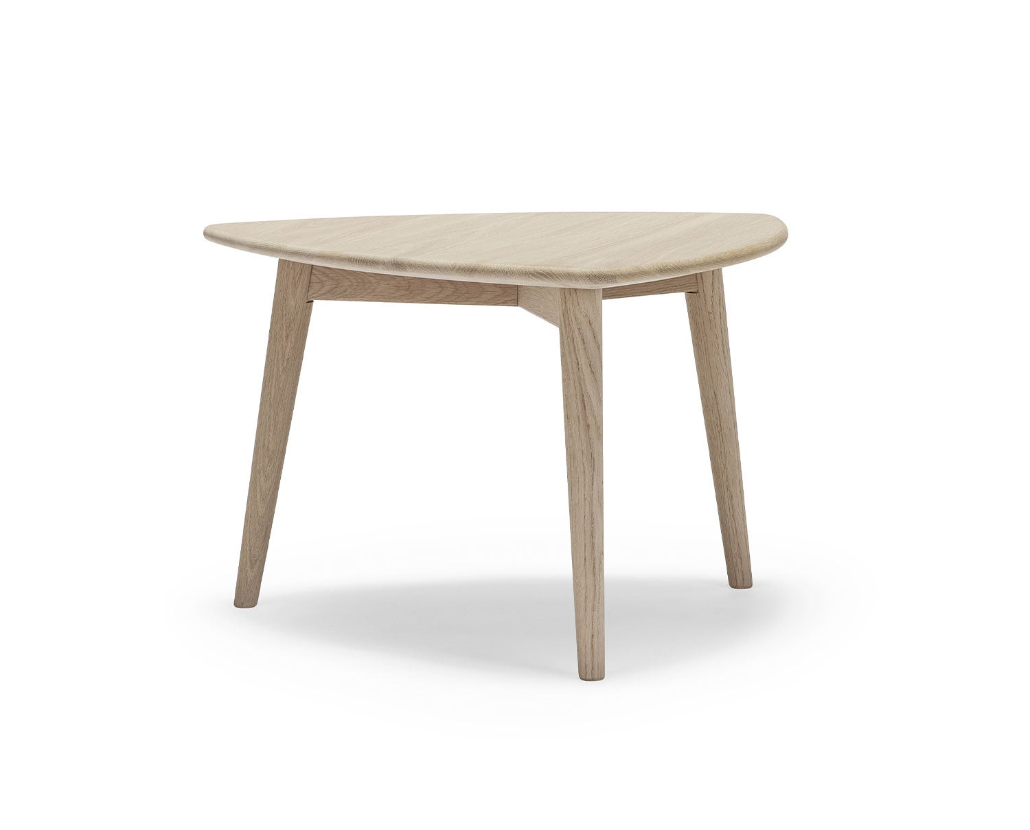 Stolab©-Yngve-Soffbord-60x60-Ek-Vitolja