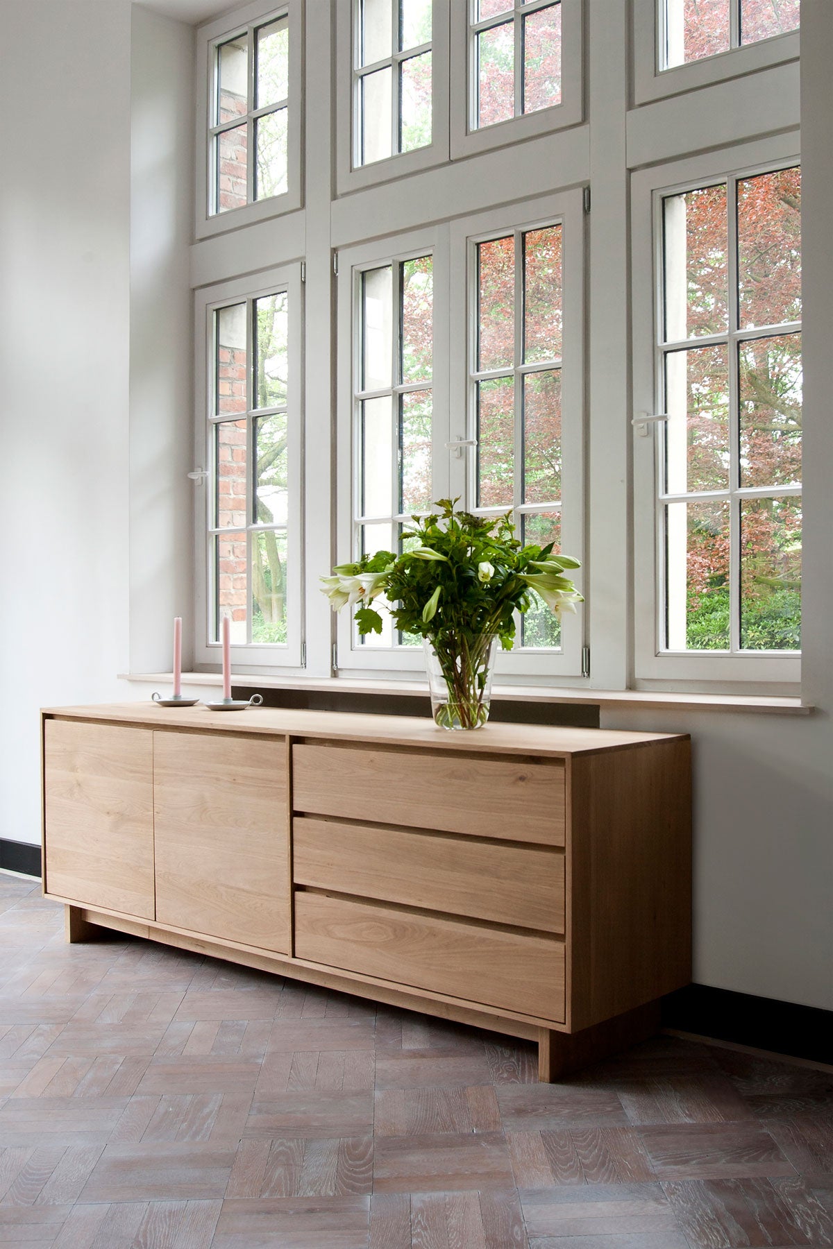 Ethnicraft-Wave-Sideboard-Miljo