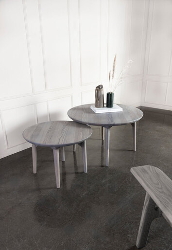 Wave Soffbord i runt utförande i olika storlekar med dekorativa detaljer