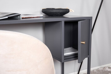 Venture-Design-Bakal-Skrivbord-Gra-Miljo-1