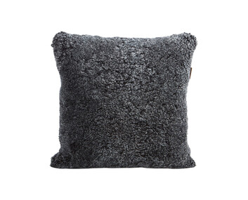 Alice Fårskinnskudde 50x50 Svartgrafit
