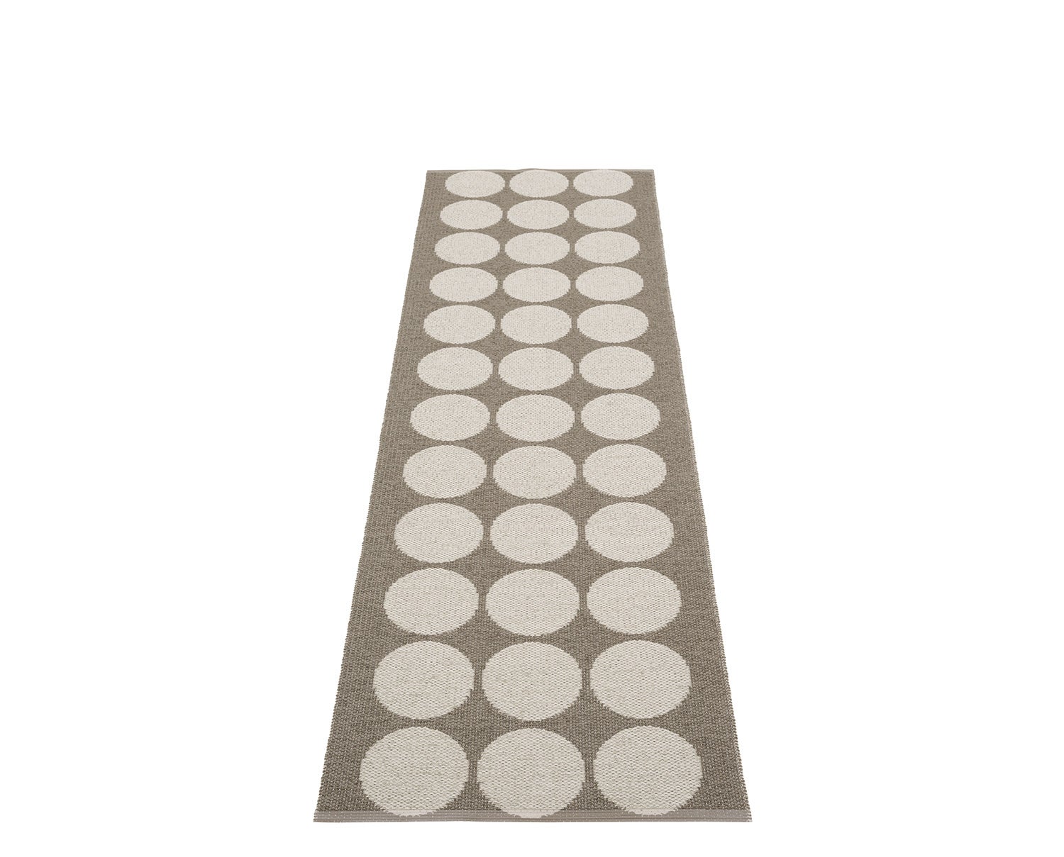 Hugo-Gangmatta-Walnut-Linen-70x240