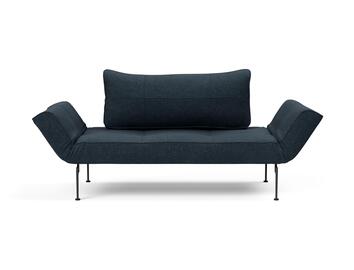 Zeal Bäddsoffa med laserben klädd i tyget 515 Nist Blue