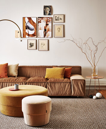Soffan Boxplay i 3-sitsig modell, klädd i tyget Main Line Flax 02