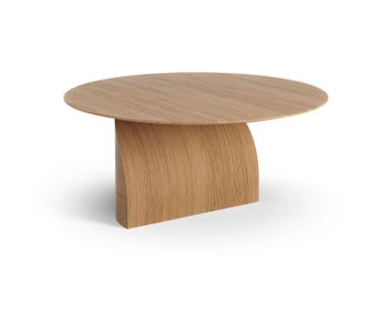 Oljad ek. Diameter 84 centimeter. Höjd 40 centimeter.