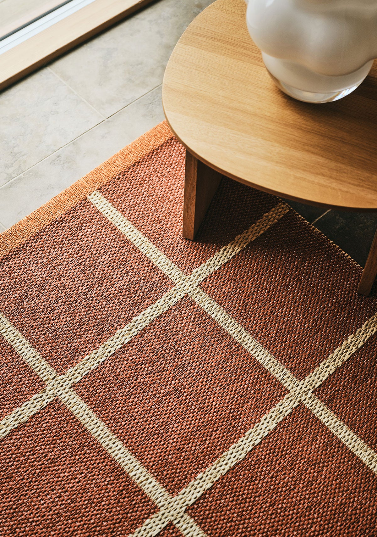 Pappelina-Criss-Pop-Runner-Brick-Lifestyle-1.jpg Pappelina-Criss-Pop-Runner-Brick-Lifestyle-1