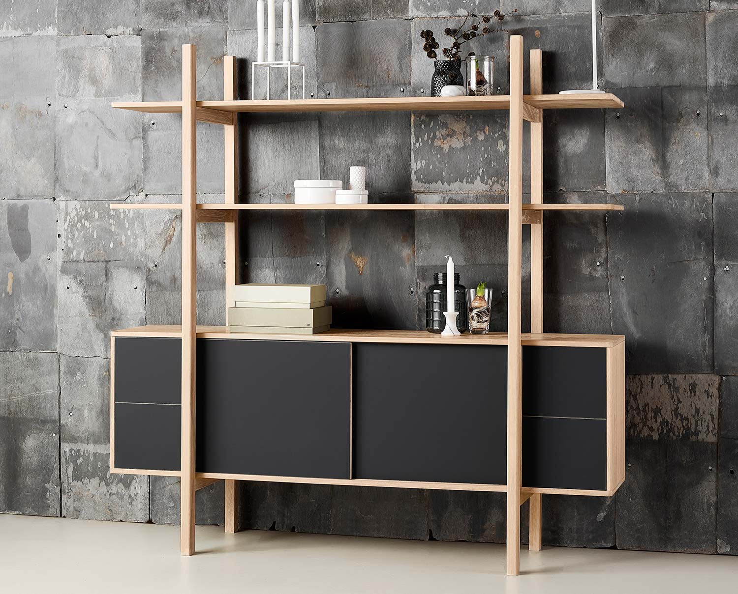 Caso700-reol-2638-svartlam-1-Caso