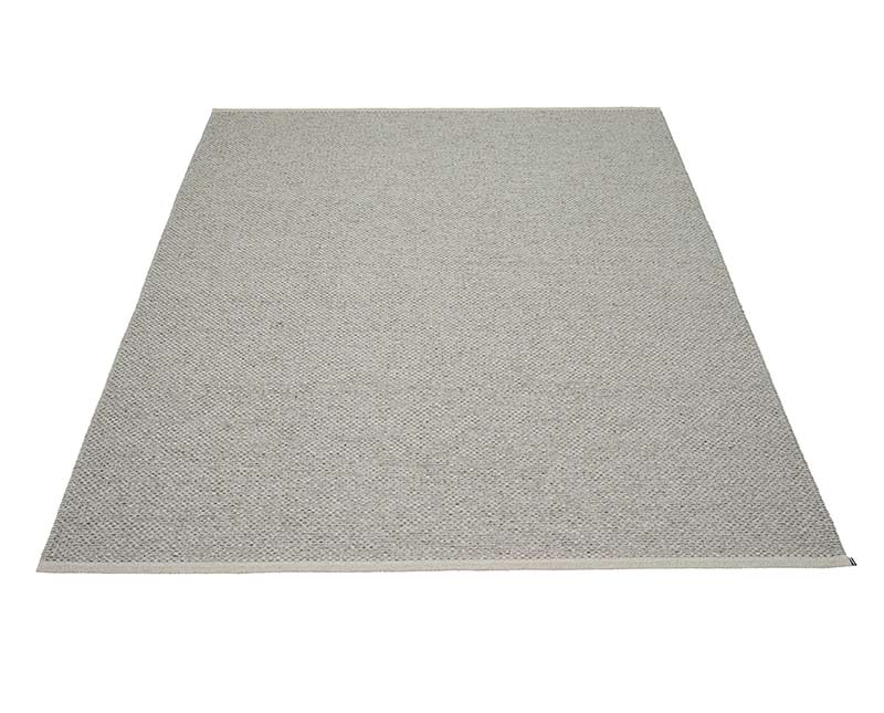 Svea Matta Warm Grey