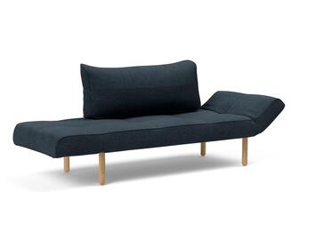 Zeal Bäddsoffa med stemben i tyget 515 Nist Blue