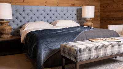 Fine-brand-small-Soft-velvet-g5a3808.jpg Handla plädar från Fine hos Tibergs Möbler