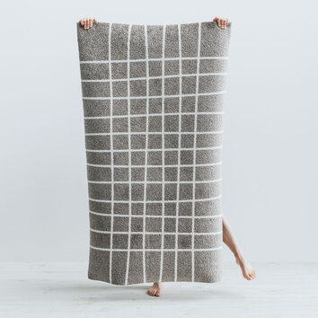 Hand-tavertine_heymat_01_kristinefivemelvær_sofiebrovold