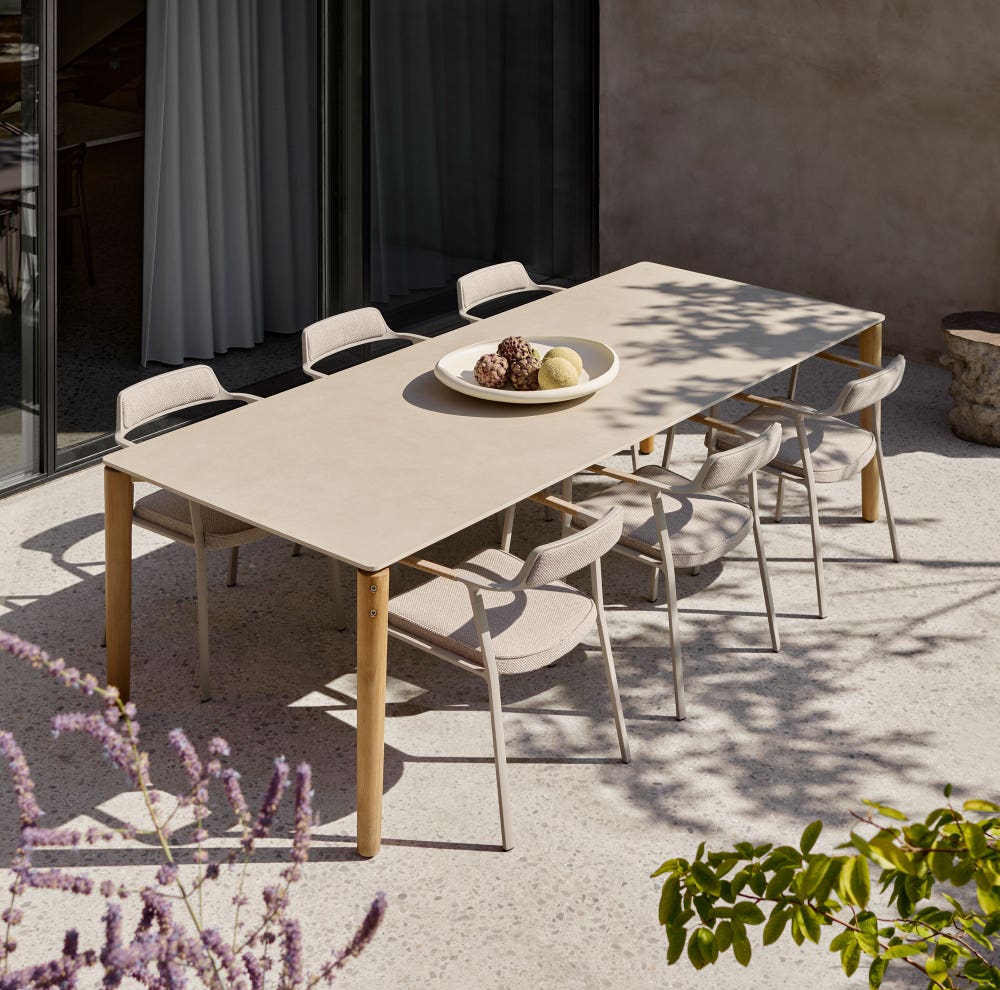 vipp-719-outdoor-table-03-klippt.jpg vipp-719-outdoor-table-03-klippt