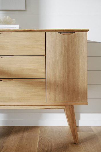 Filippa-sideboard-ek-detalj-01-113776