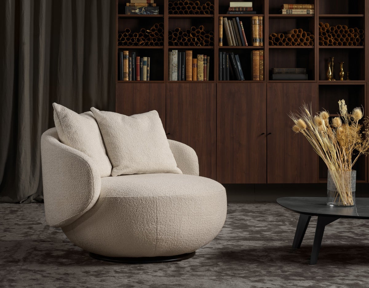 Rondo Snurrfåtölj i tyget Gianni Cream