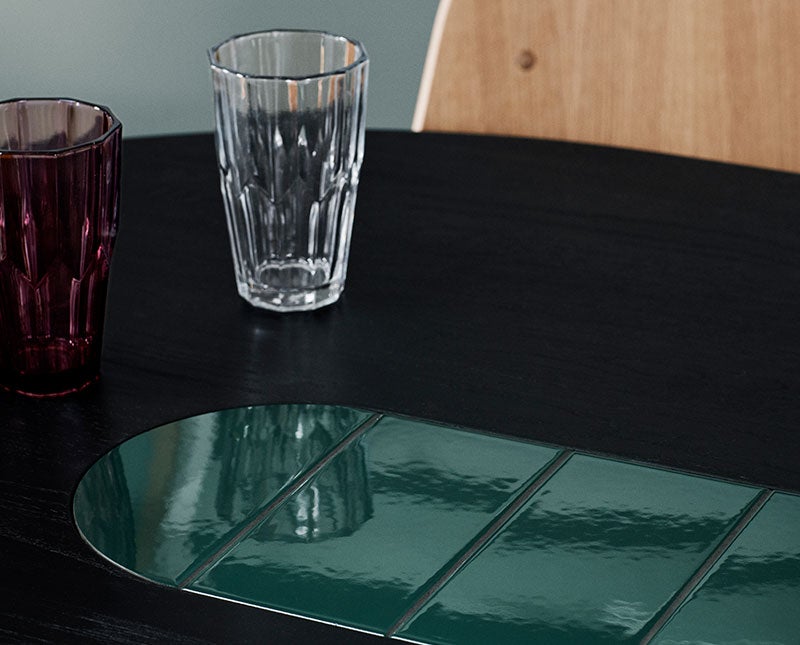 Be My Guest Matbord Svart Grönt Detalj