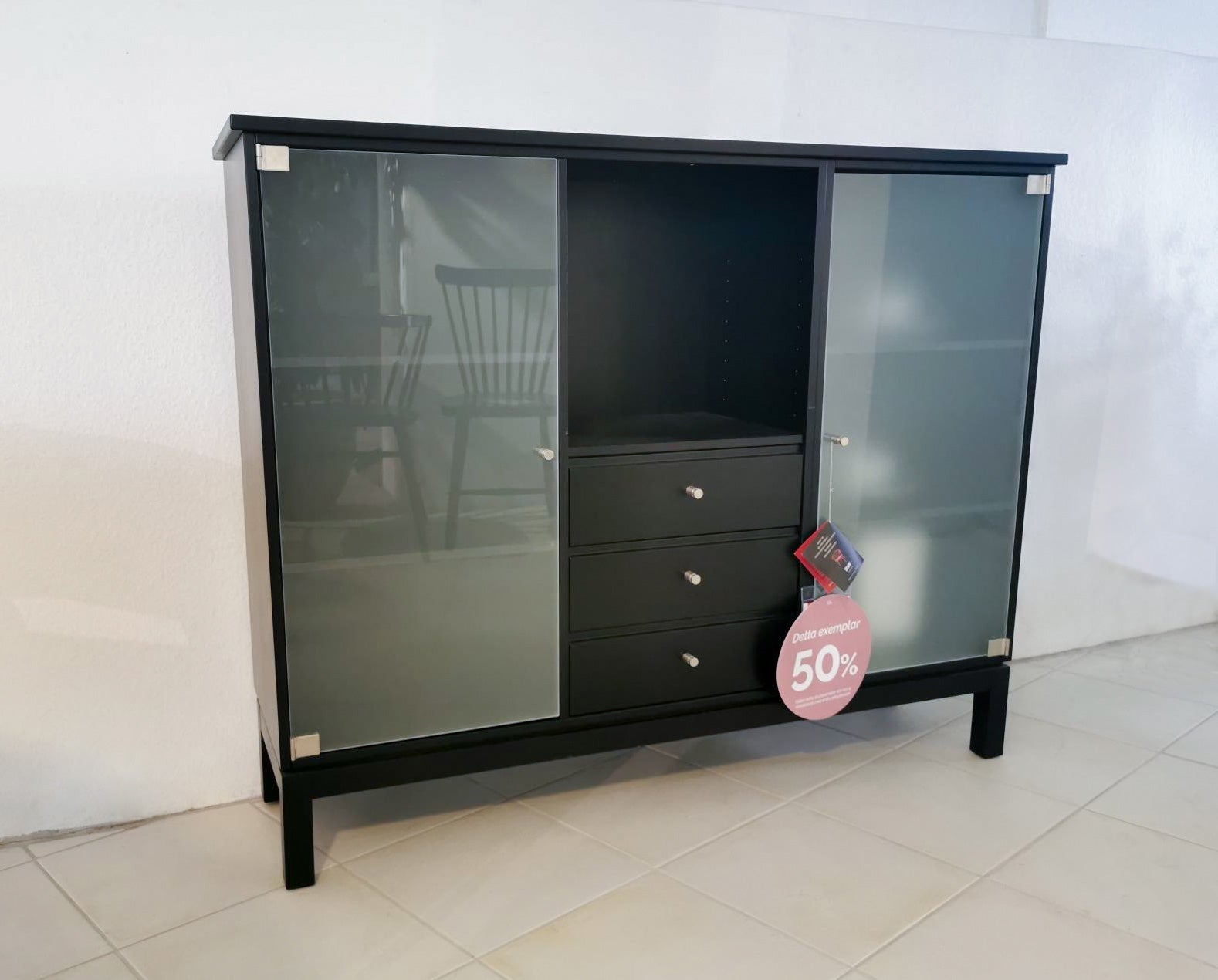 Minerva Skänk Utställningsrea