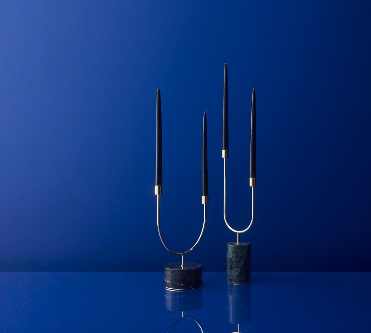 Grasil Ljusstake Svart Marmor/ Guld med svarta ljus