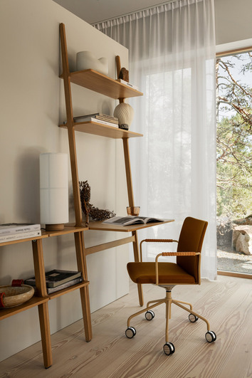 Libri Skrivbord i ek med Stella Kontorsstol