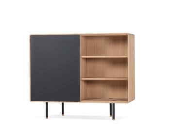 Fina Dresser 118 med dörr i Nero
