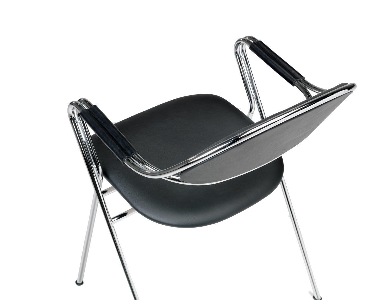 BM65 Stol Svart Läder