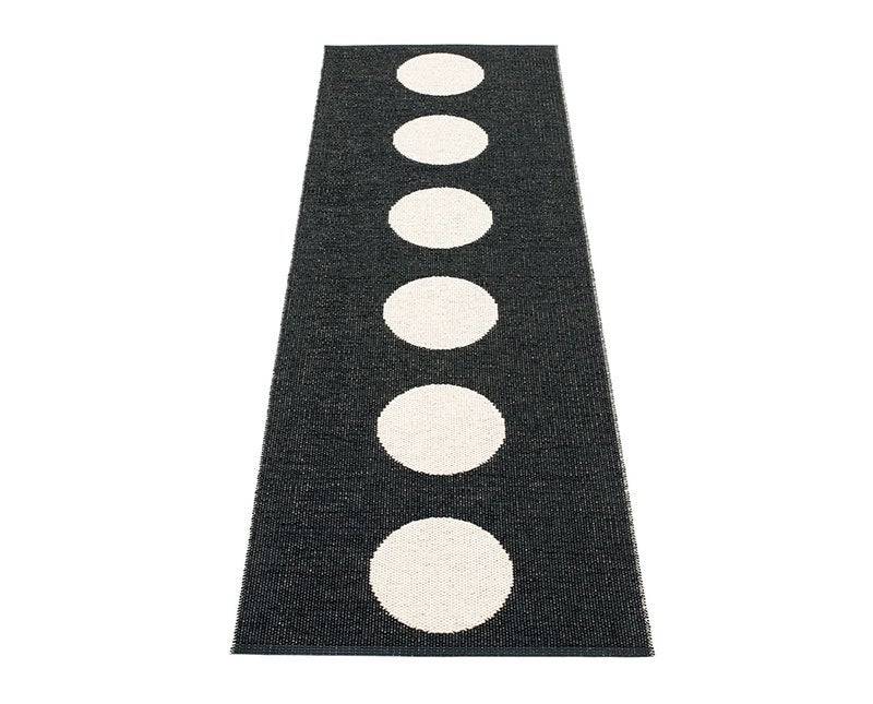 Vera Gångmatta Black