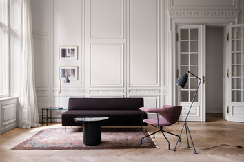 MoonLoungeTable_MasculoLoungeChairSwivelBase_GrashoppaFloorLamp