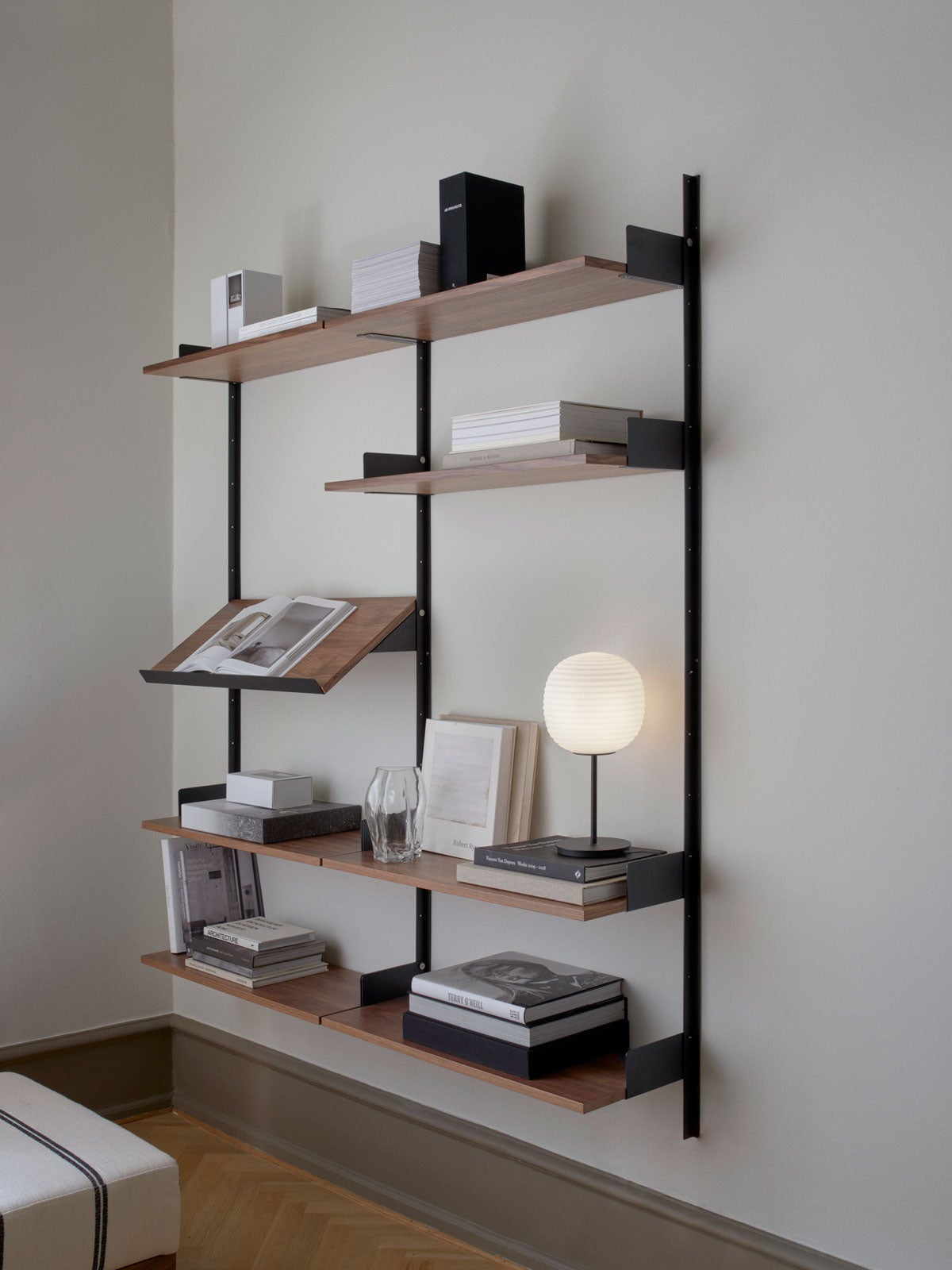 New-Works_Fall_22_NW_Living_Shelf_Walnut_Black