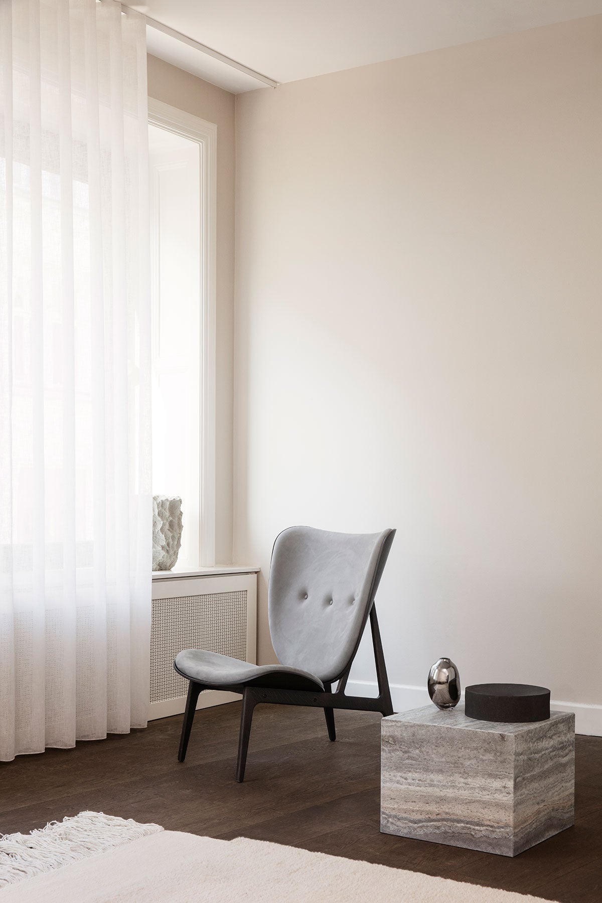 Cubism-Coffee-Table-Silver-Travertine-Small-Lifestyle