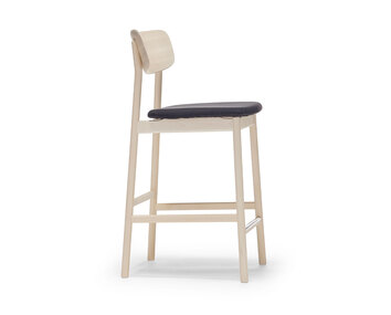 Stolab©-Prima-Vista-barstol-björk-ljus-mattlack-Blues-CS-II-9833-avtagbart-0101