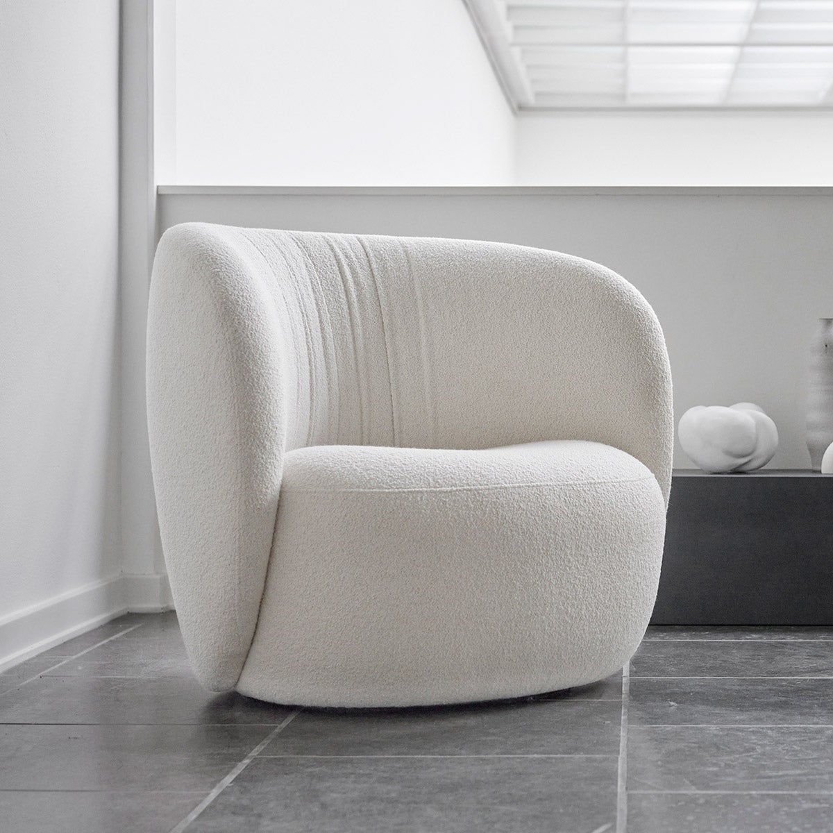 Large | PG6, Cuddle 02