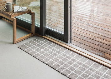 Hand-tavertine_heymat_03_kristinefivemelvær_kirstenvisdal_sofiebrovold