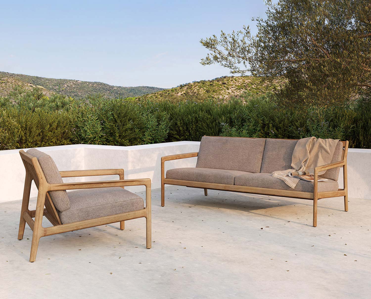 Jack Outdoor Soffa 2-sits och loungefåtölj i teak med klädsel Mocha.