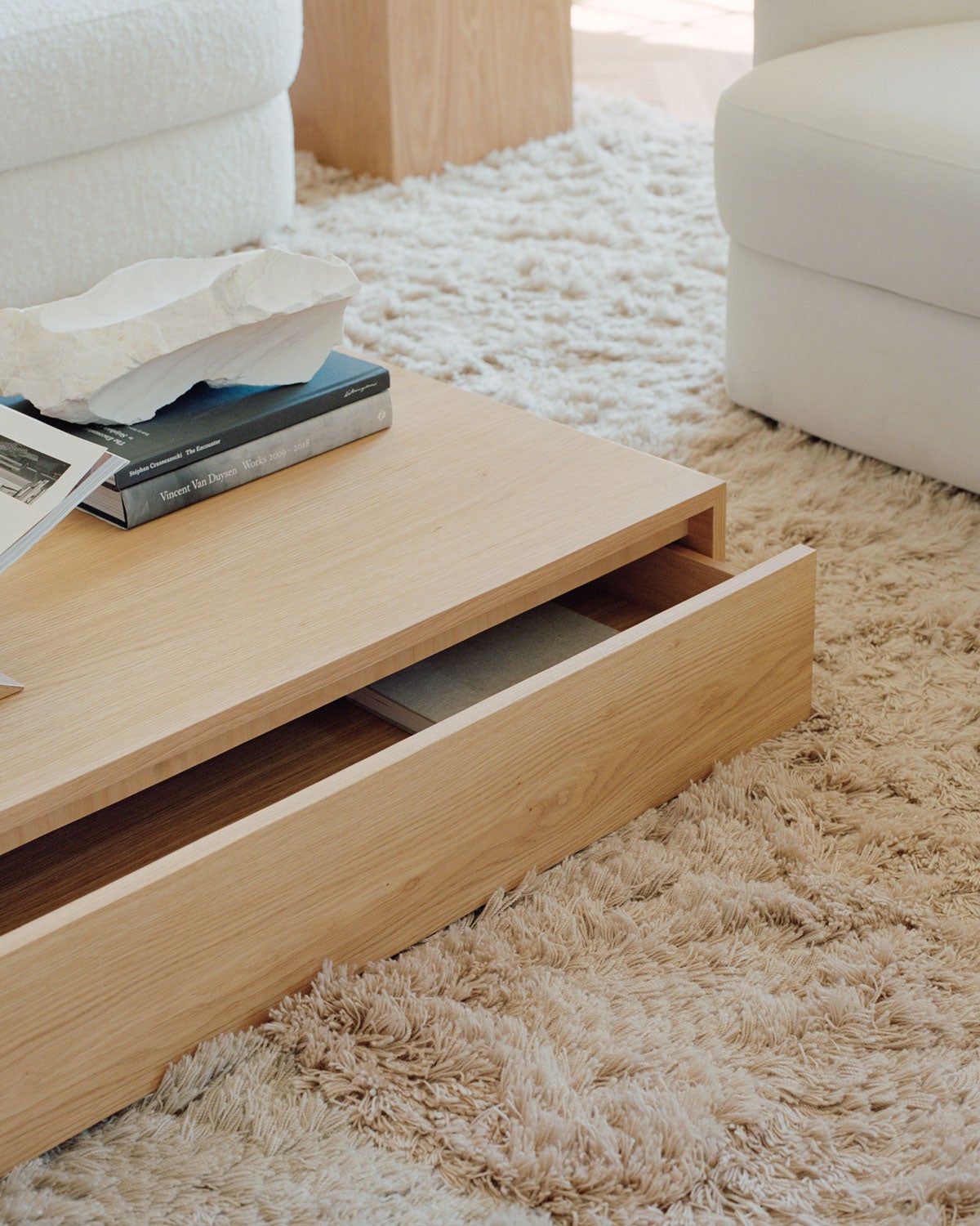 New-Works_Lifestyle_40915_Mass-Coffee-Table-Wide-Drawer