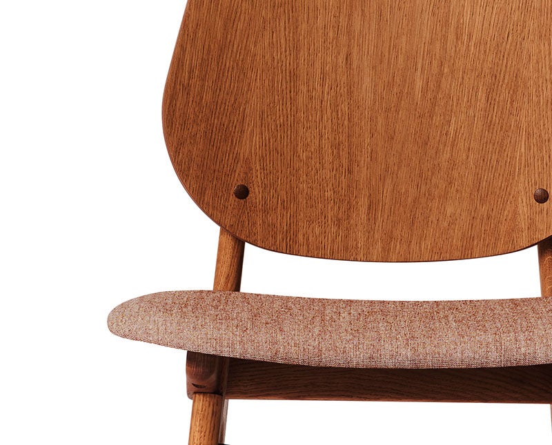 noble-diningchair-teak-seat-palerose-detalj-warm-nordic