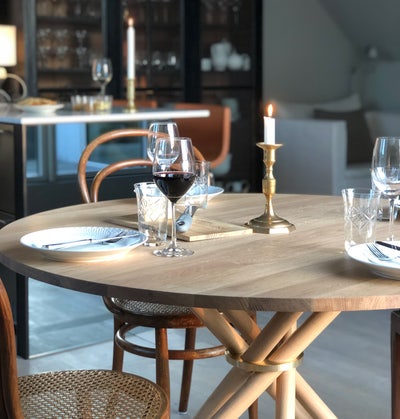 Eberhart-Brand-Small-Hector-Oak_Helle-Kuskner-privat-foto2.jpg Handla Eberhart hos Tibergs Möbler