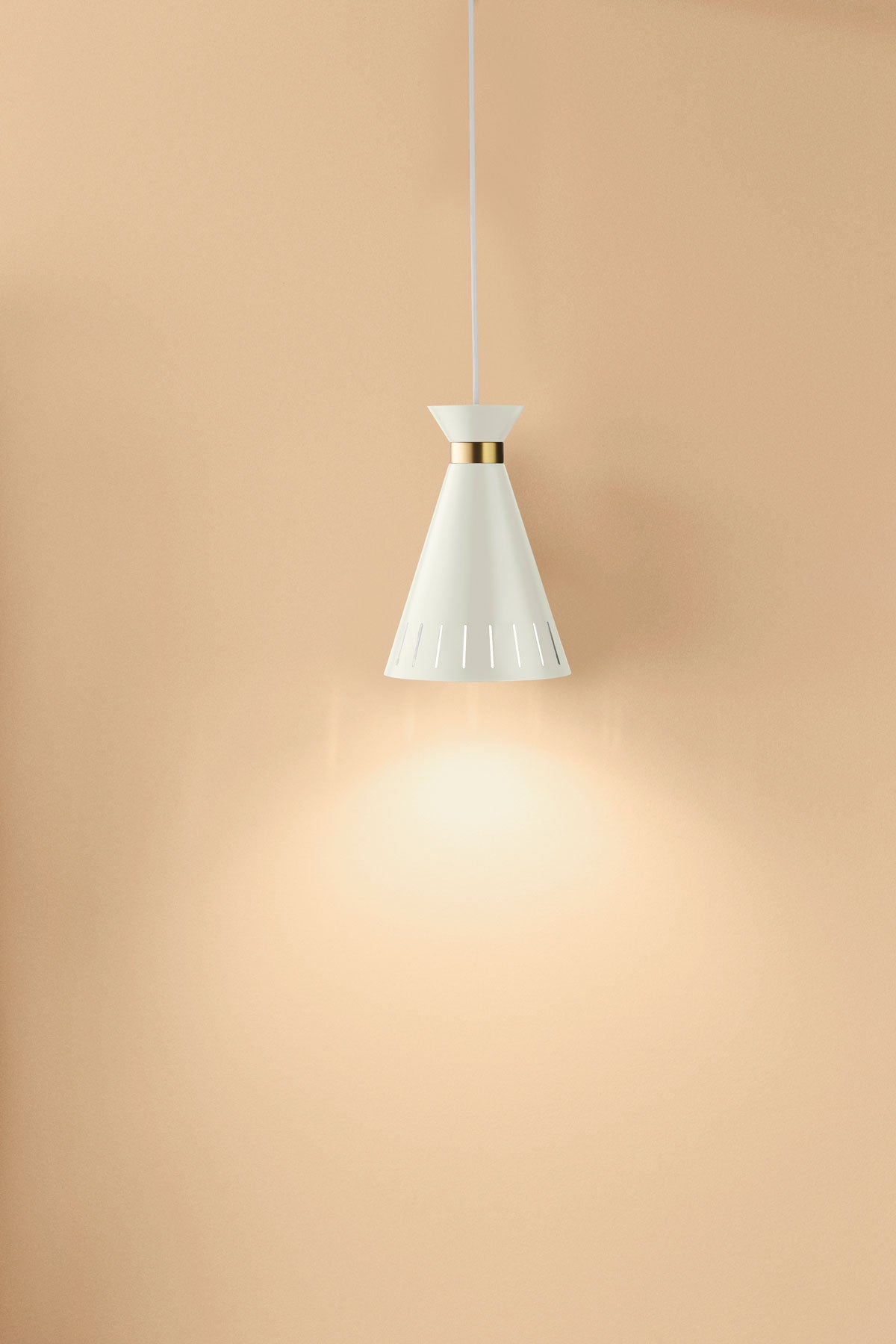 Cone-Pendellampa-Warm-White-Miljo