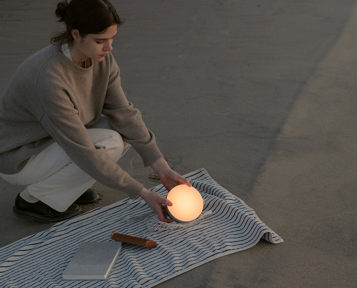 New-Works_Beach_Sphere-Adventure-Light_Warm-Grey