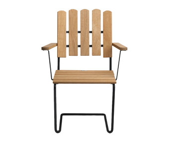 A2 Fåtölj i oljad ek med svart stativ