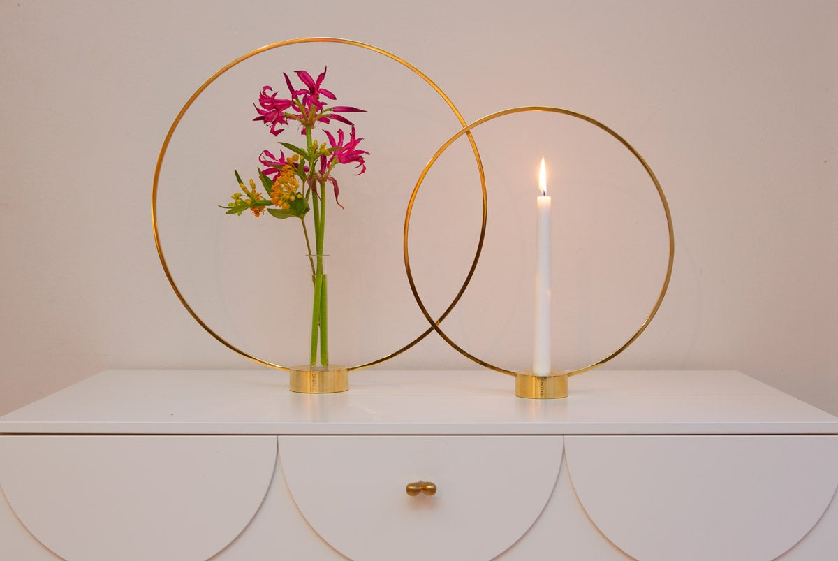 Ljusstaken Gloria från Klong i mässing