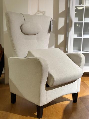 liftup-fatolj-utstallningsrea-2023